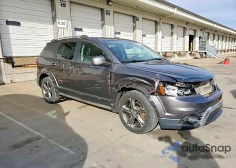 2017 Dodge Journey Crossroad z USA, uszkodzony, nr VIN 3C4PDCGG9HT532997